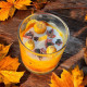 Оживіть осінню атмосферу з ароматичною свічкою Autumn Glow